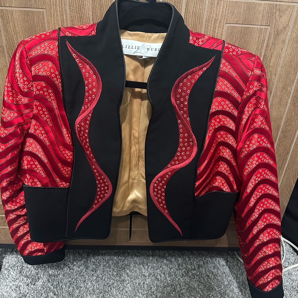 VINTAGE Lillie Rubin Red & Black Embellished Bomber Jacket Size 6